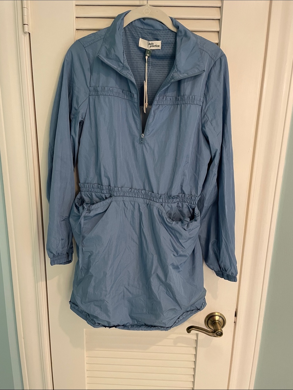 Daily PracticePractice Women's Light Blue Pullover Rain Anorak